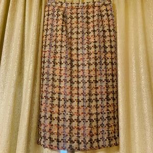 Tweed pencil skirt.